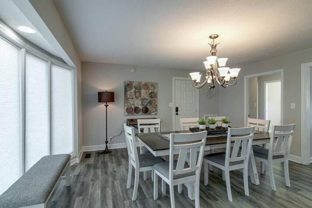 The Residence At Hilltop Acres - Clarksville, Tn Buitenkant foto