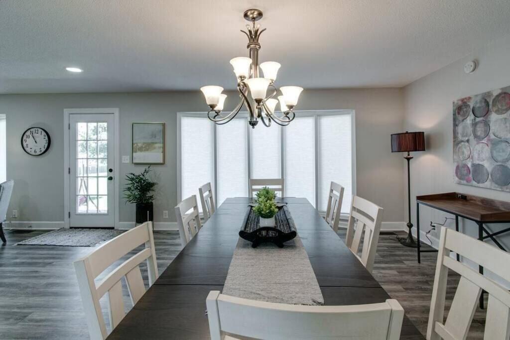 The Residence At Hilltop Acres - Clarksville, Tn Buitenkant foto