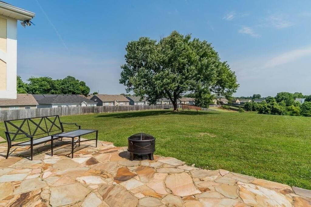 The Residence At Hilltop Acres - Clarksville, Tn Buitenkant foto